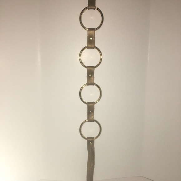 Gold Ring Adjustable Belt - Picture 4 of 5